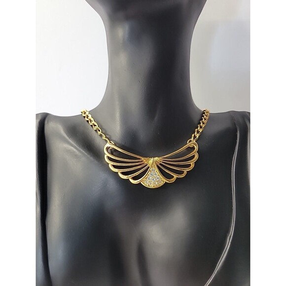 Vintage Necklace Wings Gold Tone White Crystals Chain Jewelry Costume - Picture 2 of 15
